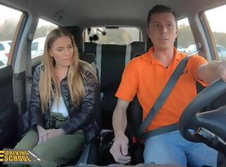 blonde Backseat fuck for after breakdown in car babe